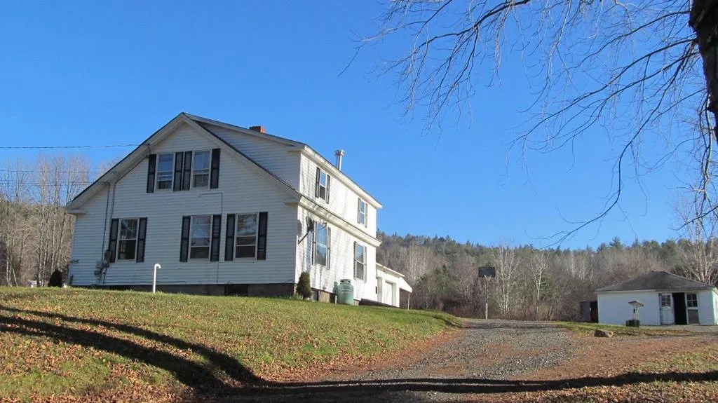 89 Veterans Park Road Claremont NH 03743