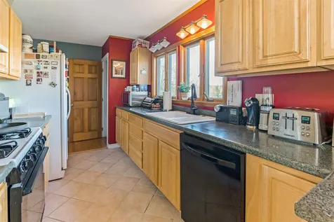 647 Danville Hill Road Cabot VT 05647