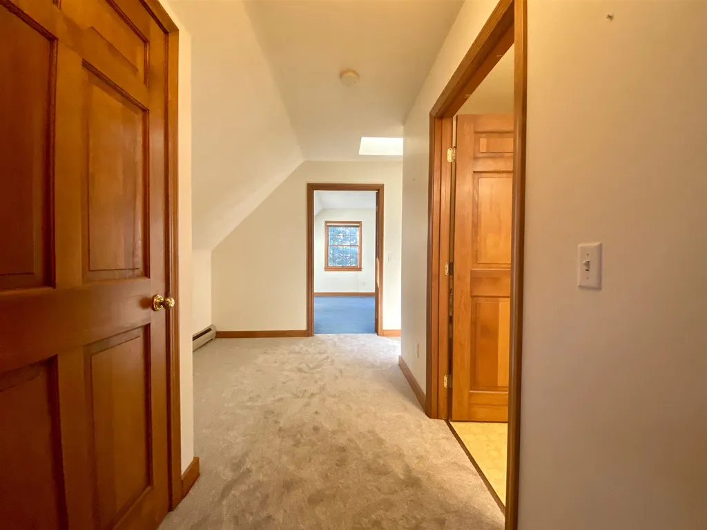 10 Twin Birch Lane Sunapee NH 03782