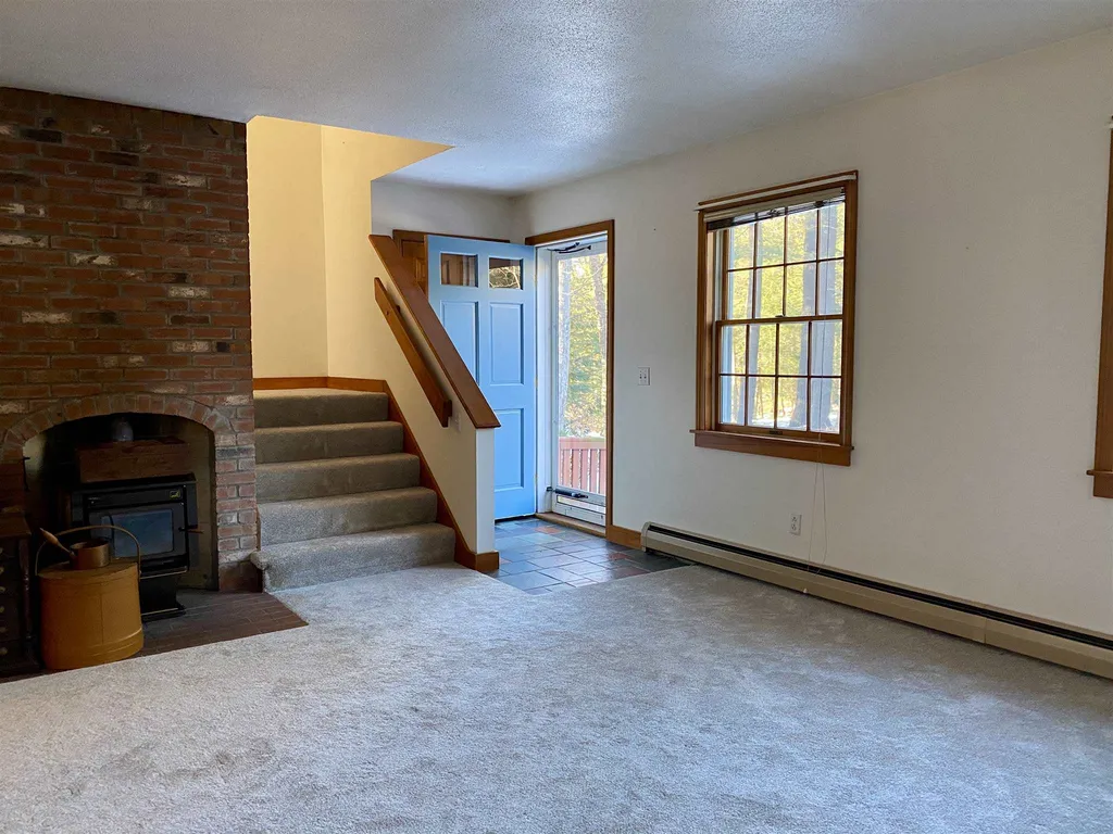 10 Twin Birch Lane Sunapee NH 03782