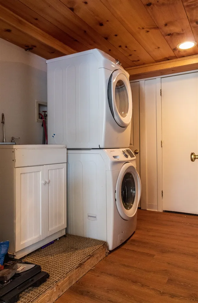 102 Waumbeck Road Wolfeboro NH 03894