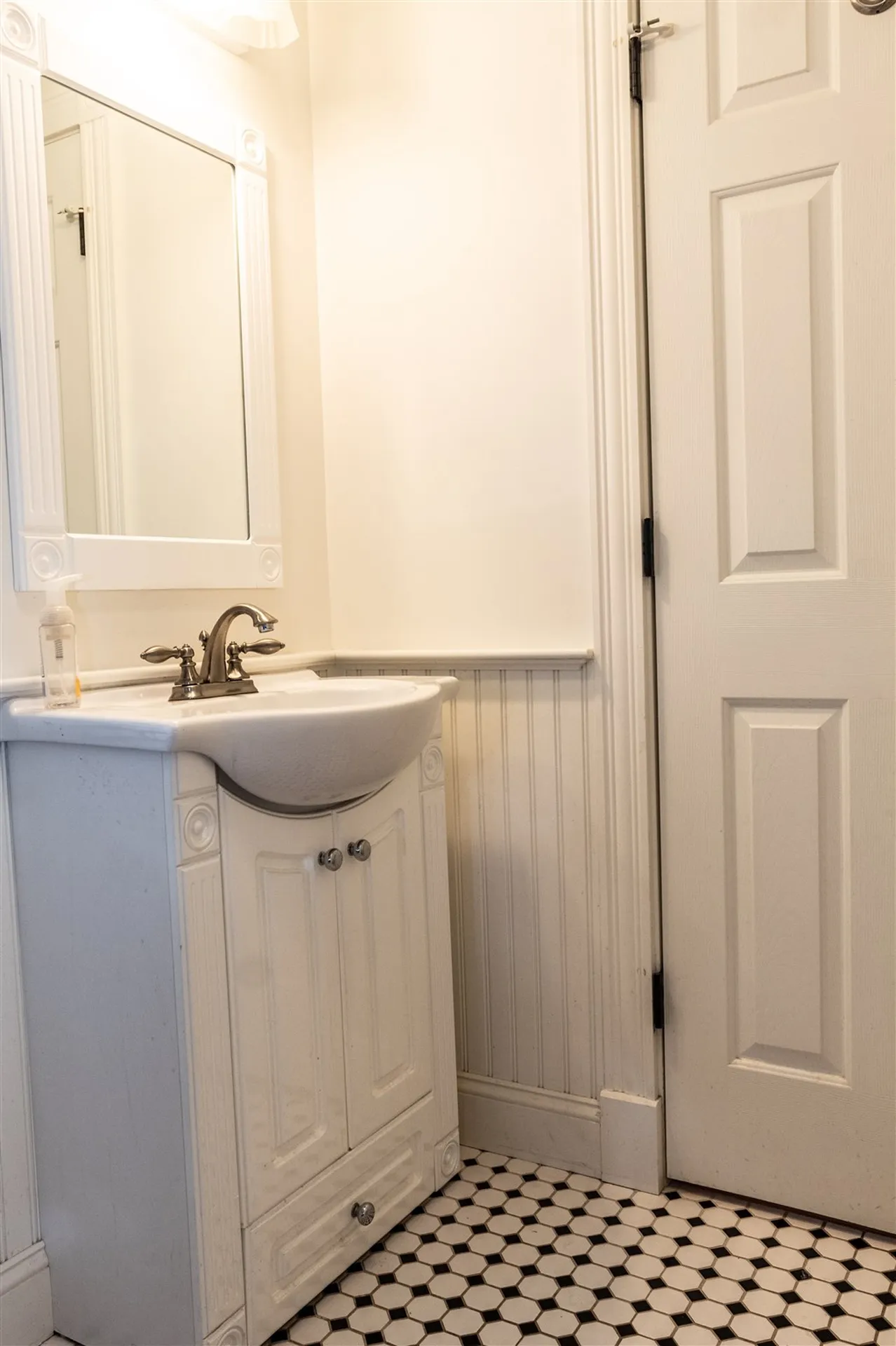 102 Waumbeck Road Wolfeboro NH 03894