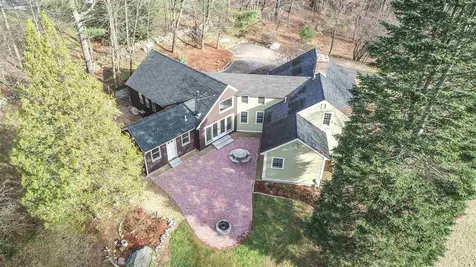 84 Amherst Street Amherst NH 03031