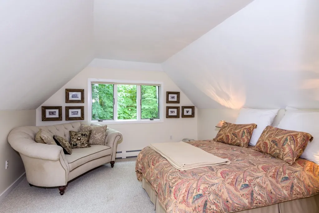 20 Pipers Point Lane Alton NH 03809