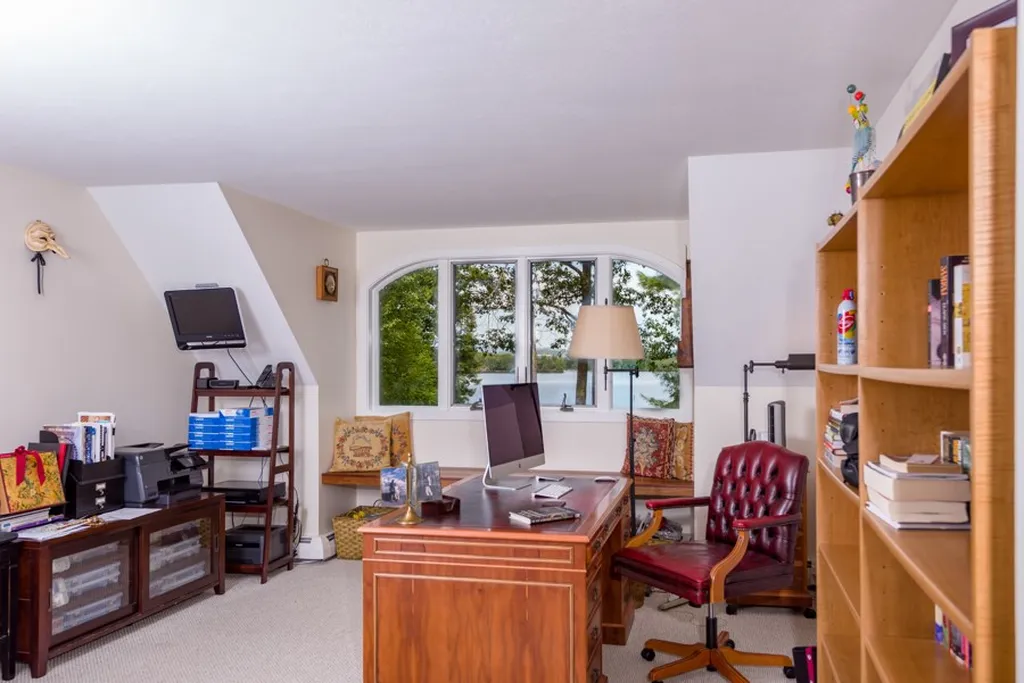 20 Pipers Point Lane Alton NH 03809