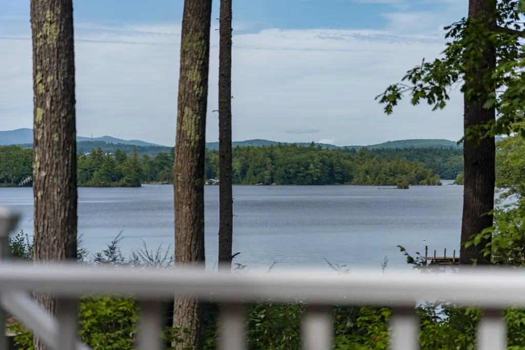 20 Pipers Point Lane Alton NH 03809
