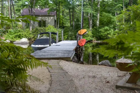 20 Pipers Point Lane Alton NH 03809