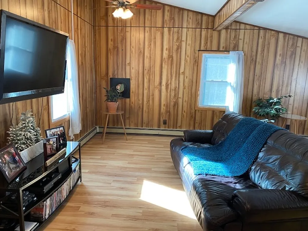 71 Province Road Belmont NH 03220