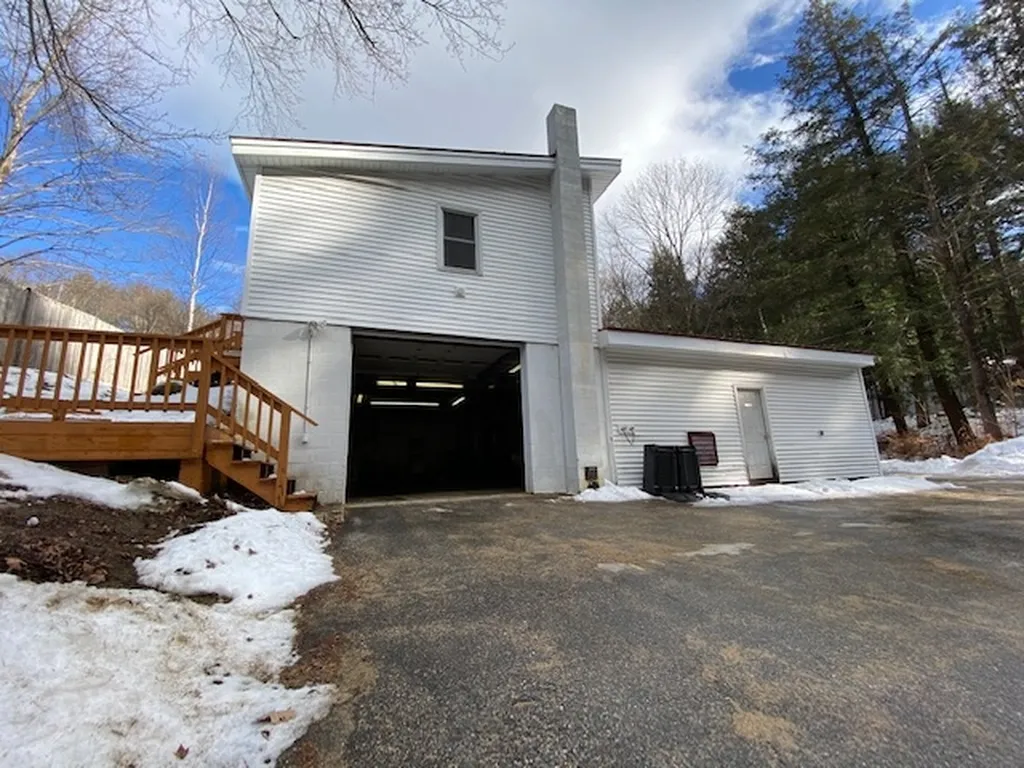 71 Province Road Belmont NH 03220