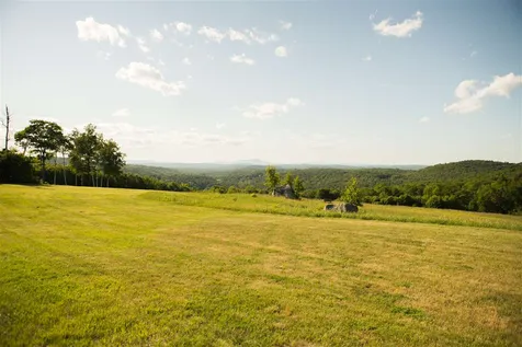 29 Pinnacle Lane Bow NH 03304