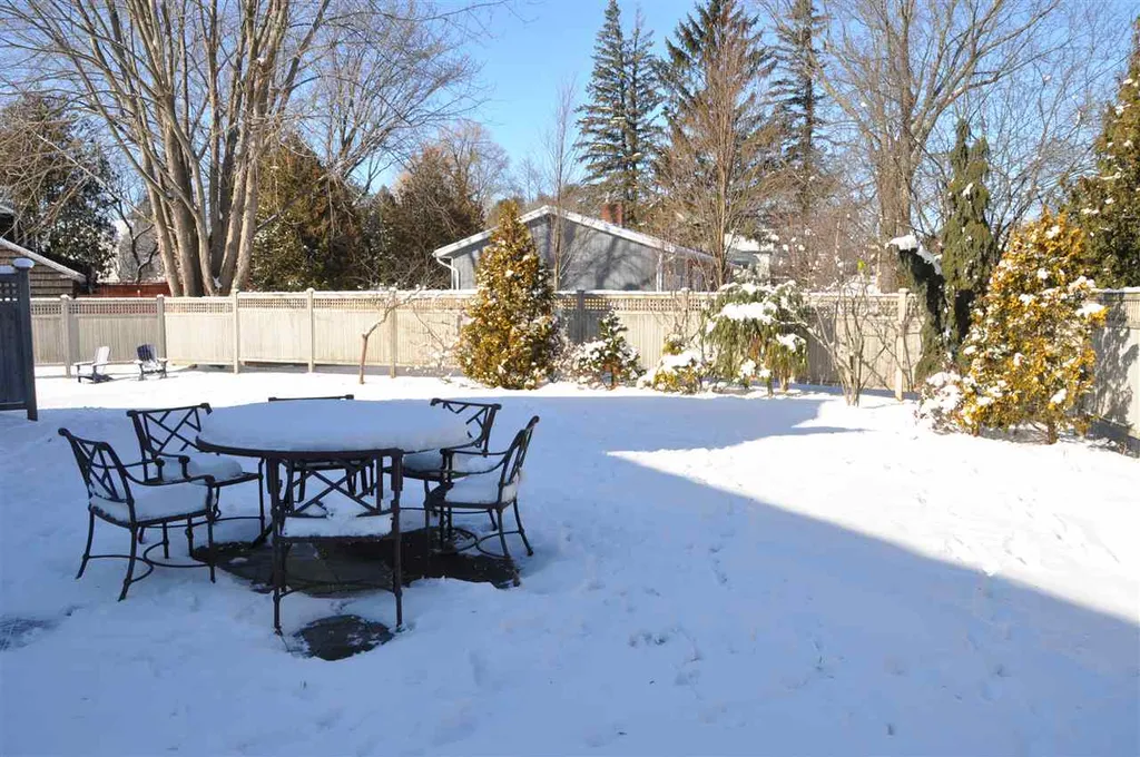 32 Morningside Drive Middlebury VT 05753