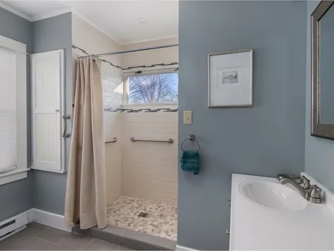 41 South Water Street Vergennes VT 05491