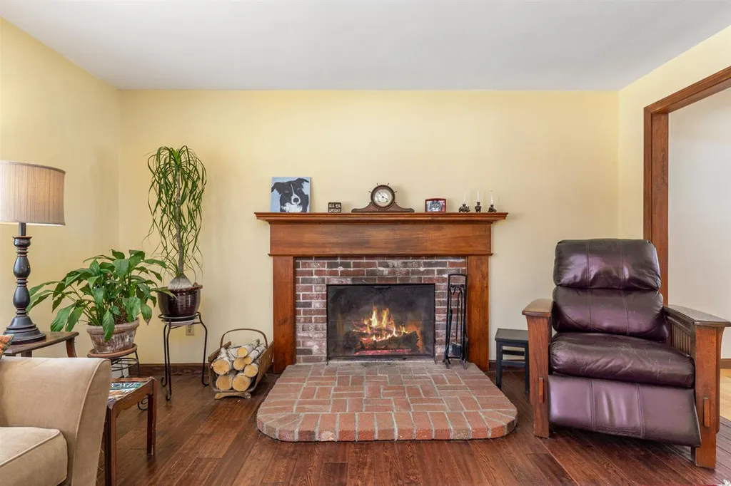 55 South Road North Hampton NH 03862