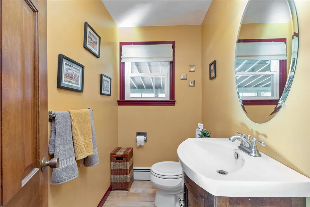 55 South Road North Hampton NH 03862