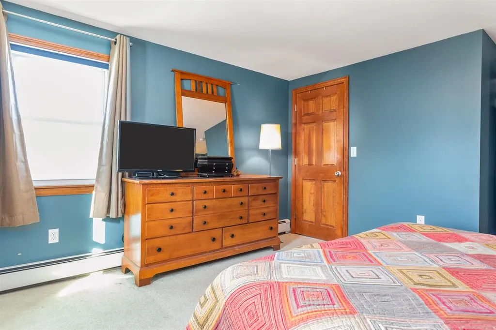 55 South Road North Hampton NH 03862