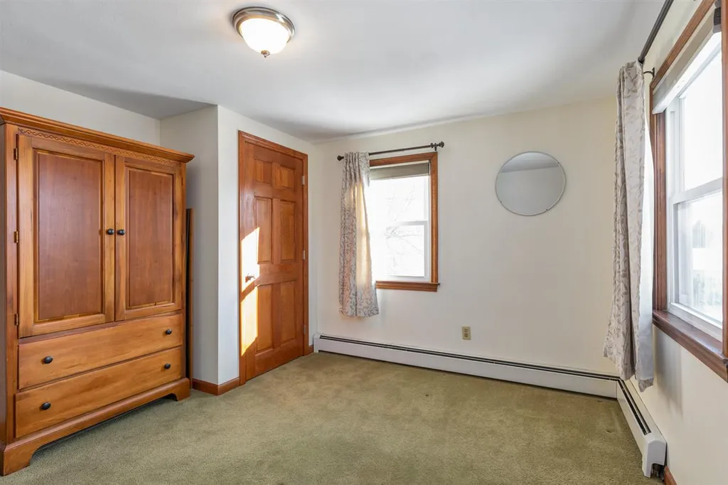 55 South Road North Hampton NH 03862