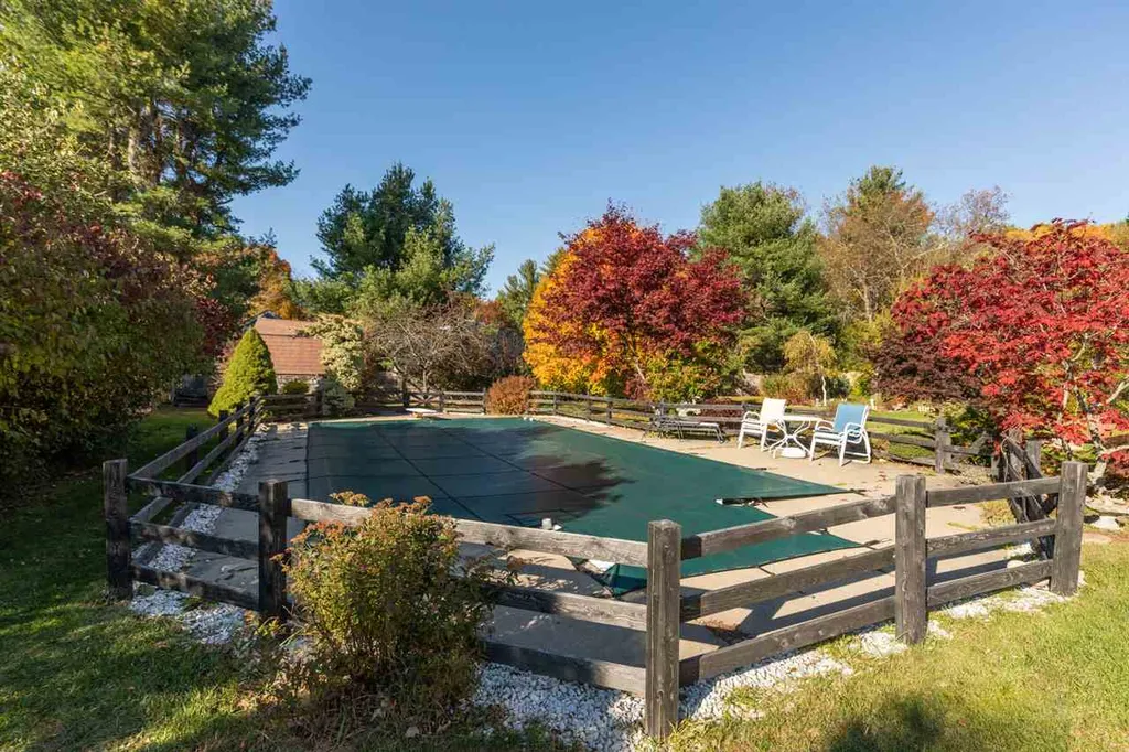 55 South Road North Hampton NH 03862