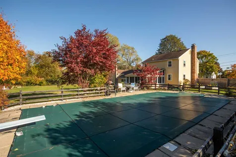 55 South Road North Hampton NH 03862