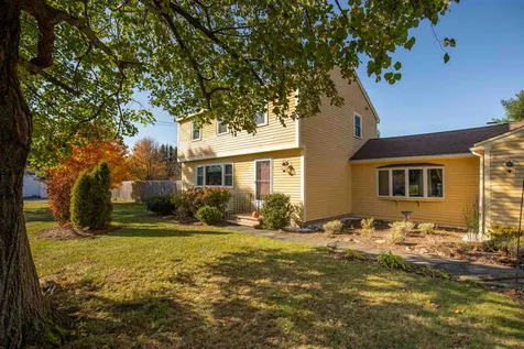 55 South Road North Hampton NH 03862