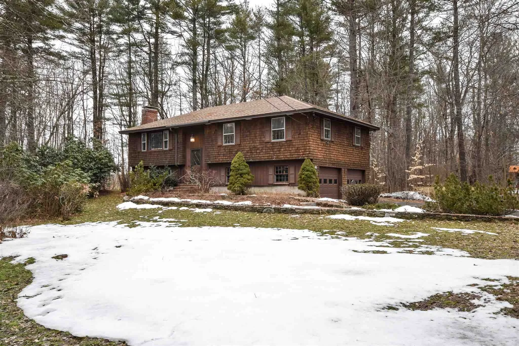 16 Griffiths Drive Durham NH 03824