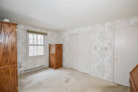 16 Griffiths Drive Durham NH 03824