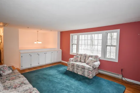 16 Griffiths Drive Durham NH 03824
