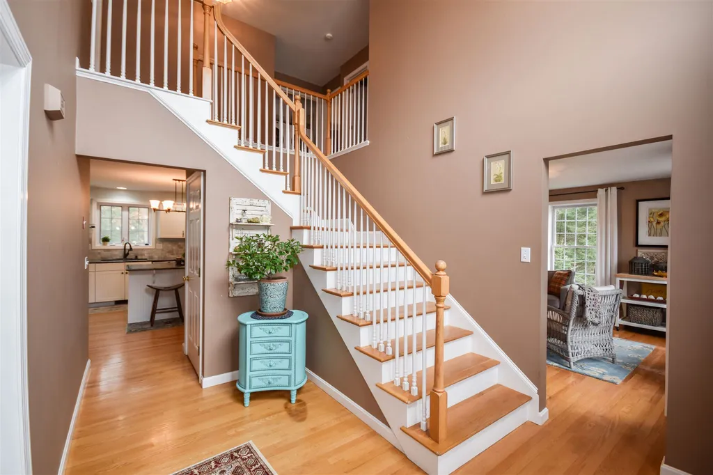 49 Quaker Lane Dover NH 03820