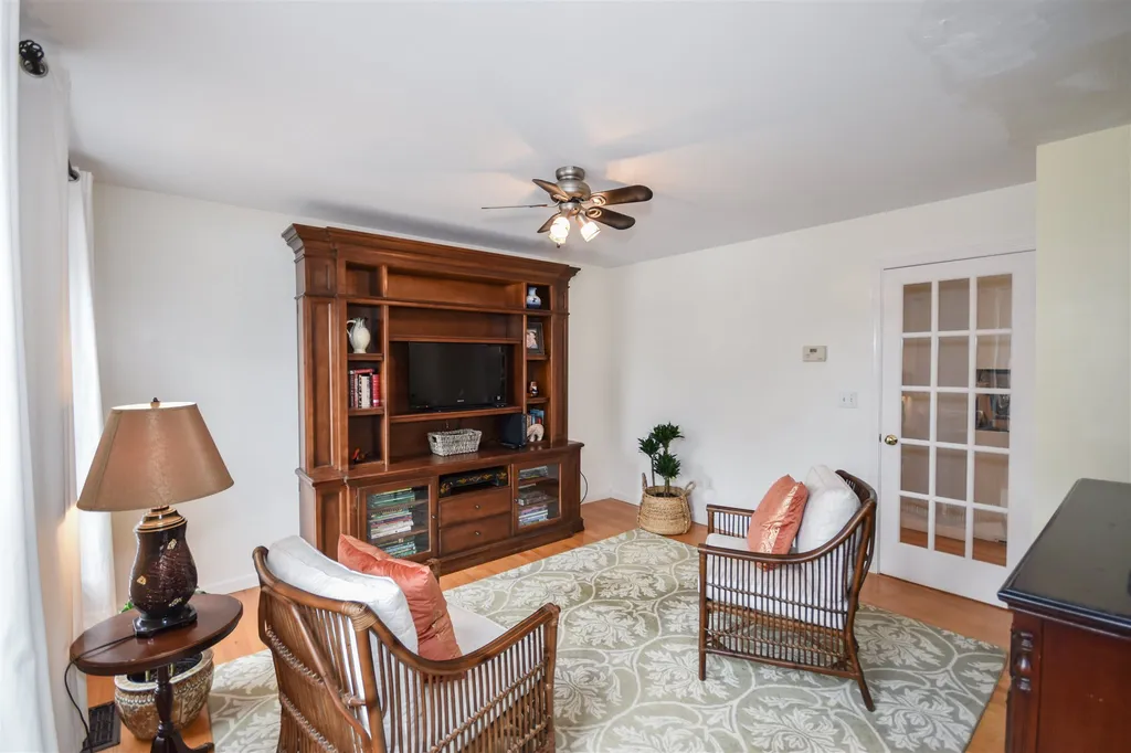 49 Quaker Lane Dover NH 03820