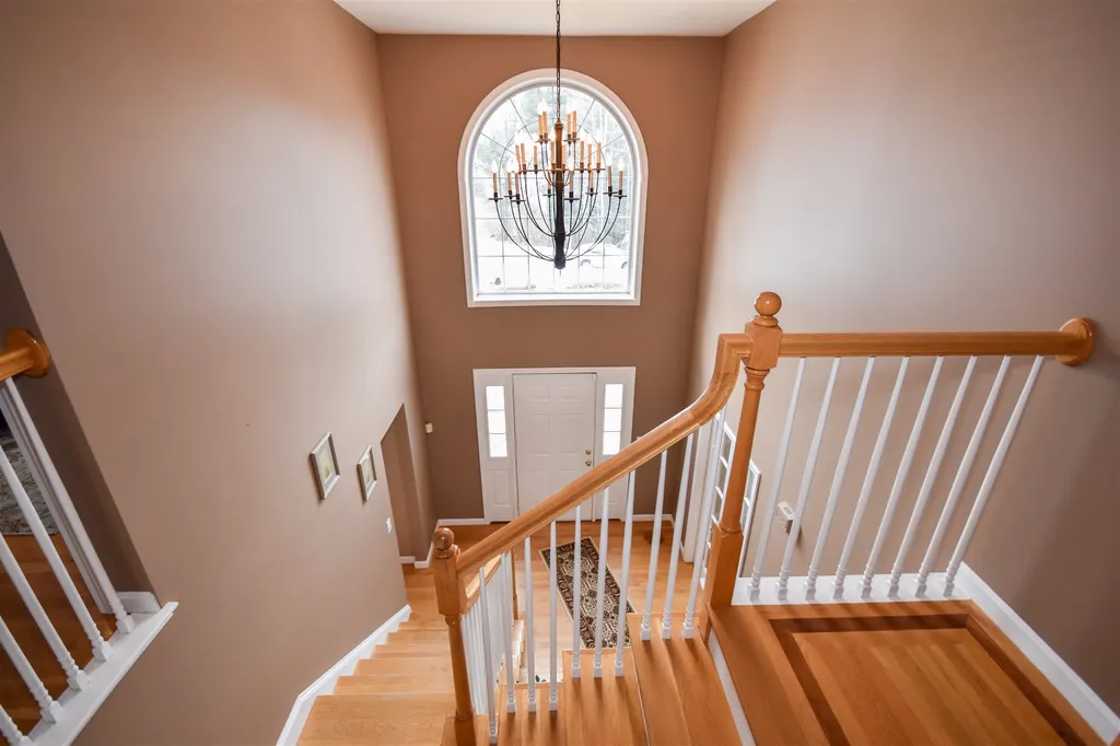 49 Quaker Lane Dover NH 03820