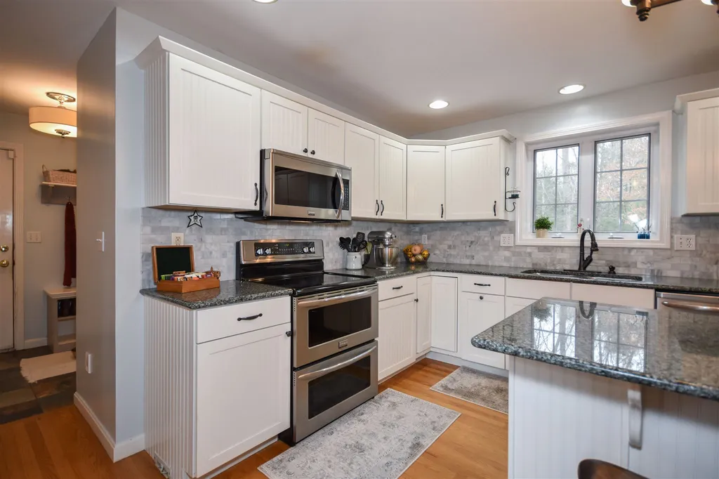 49 Quaker Lane Dover NH 03820