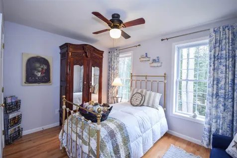49 Quaker Lane Dover NH 03820