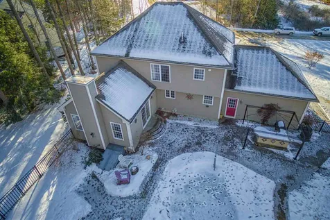 49 Quaker Lane Dover NH 03820