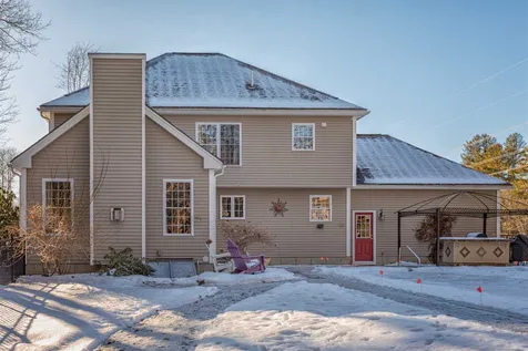 49 Quaker Lane Dover NH 03820