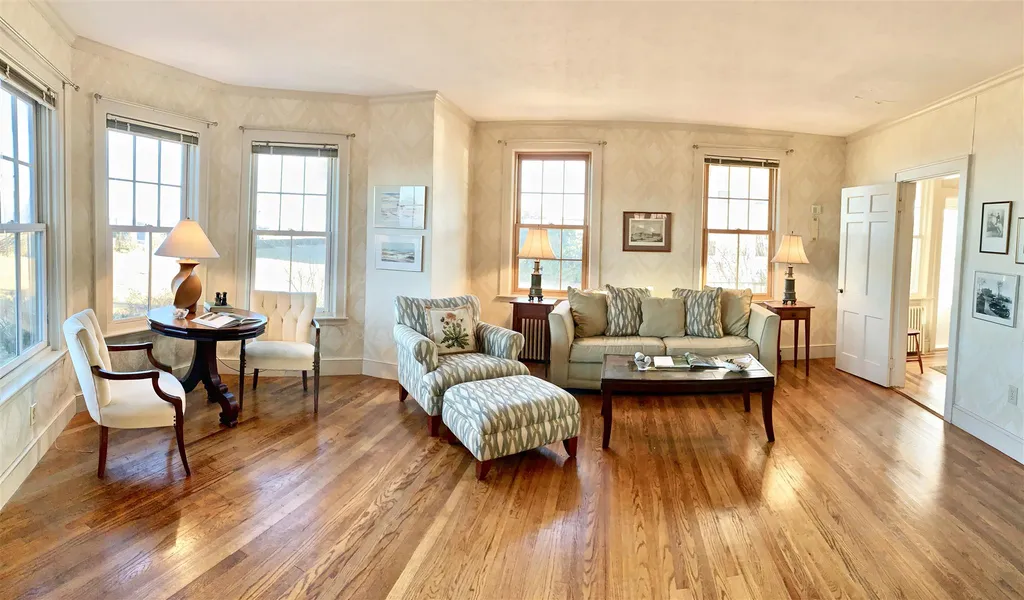 90 Ocean Boulevard North Hampton NH 03862