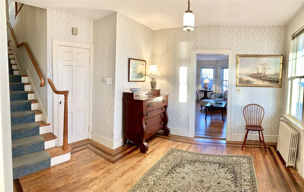 90 Ocean Boulevard North Hampton NH 03862