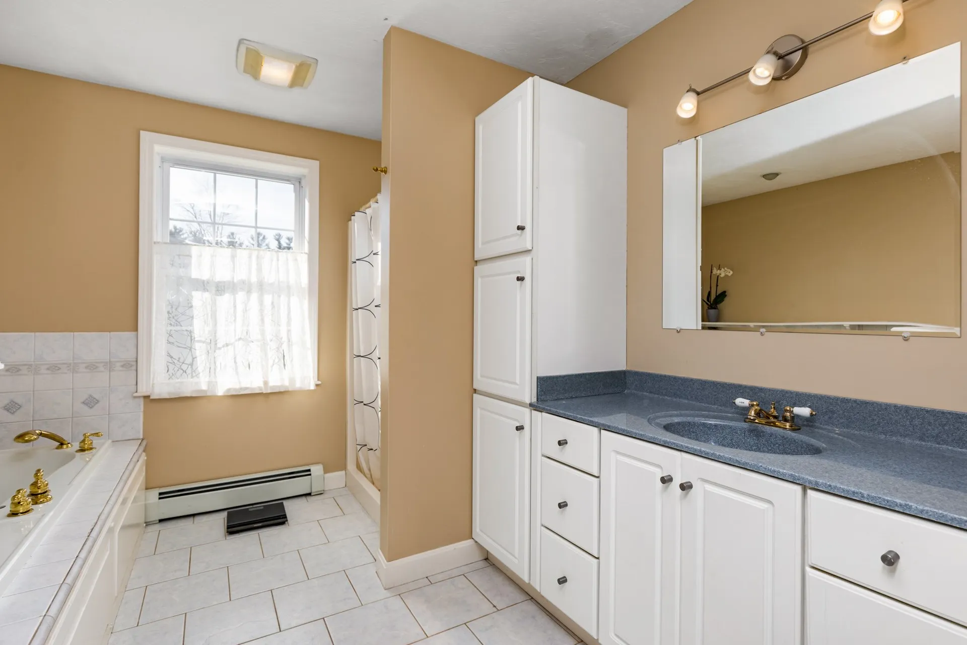 3 Clay Lane Lee NH 03861