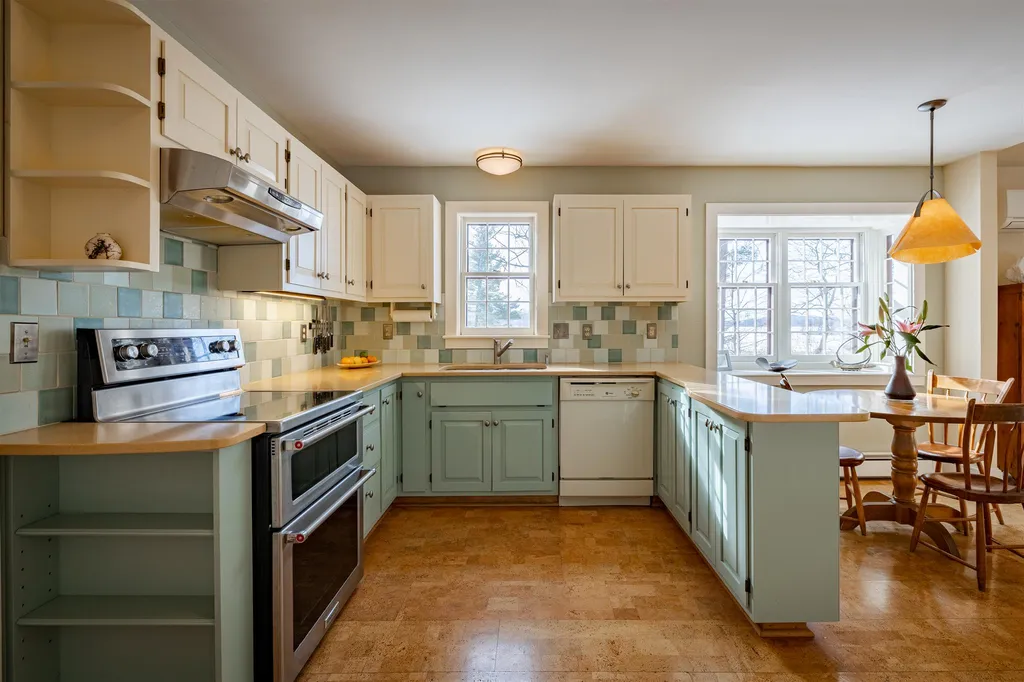962 Bean Road Charlotte VT 05445