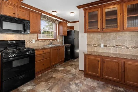 29 Desfosses Avenue Portsmouth NH 03801