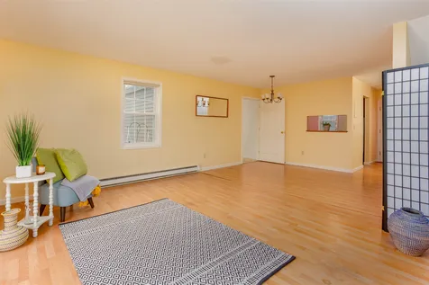 10 Hayes Avenue South Burlington VT 05403
