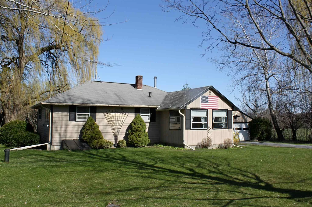 746 North Bingham Street Cornwall VT 05753