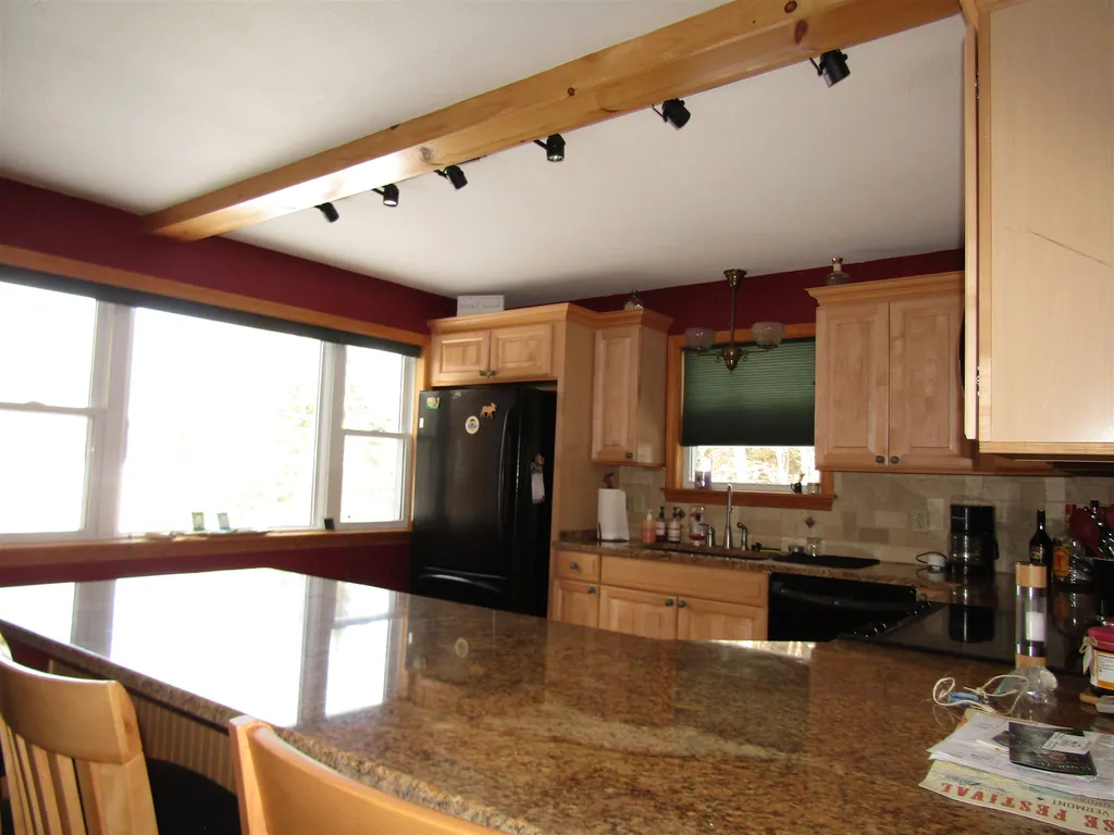 31 Woodcock Drive Pittsburg NH 03592