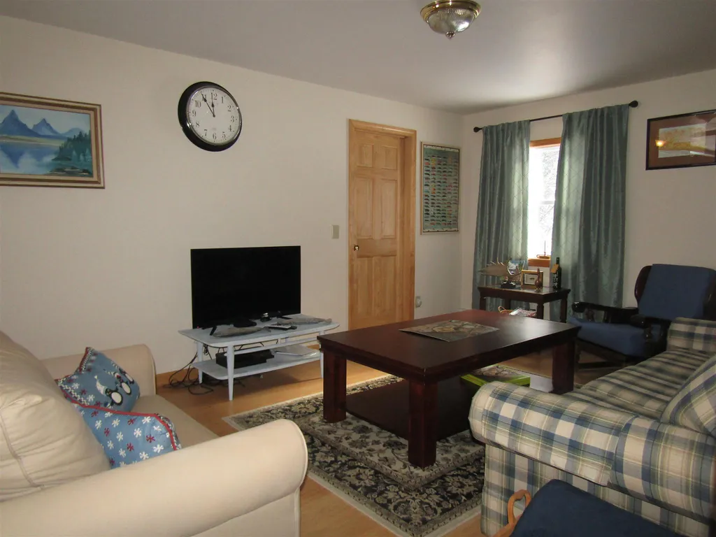 31 Woodcock Drive Pittsburg NH 03592