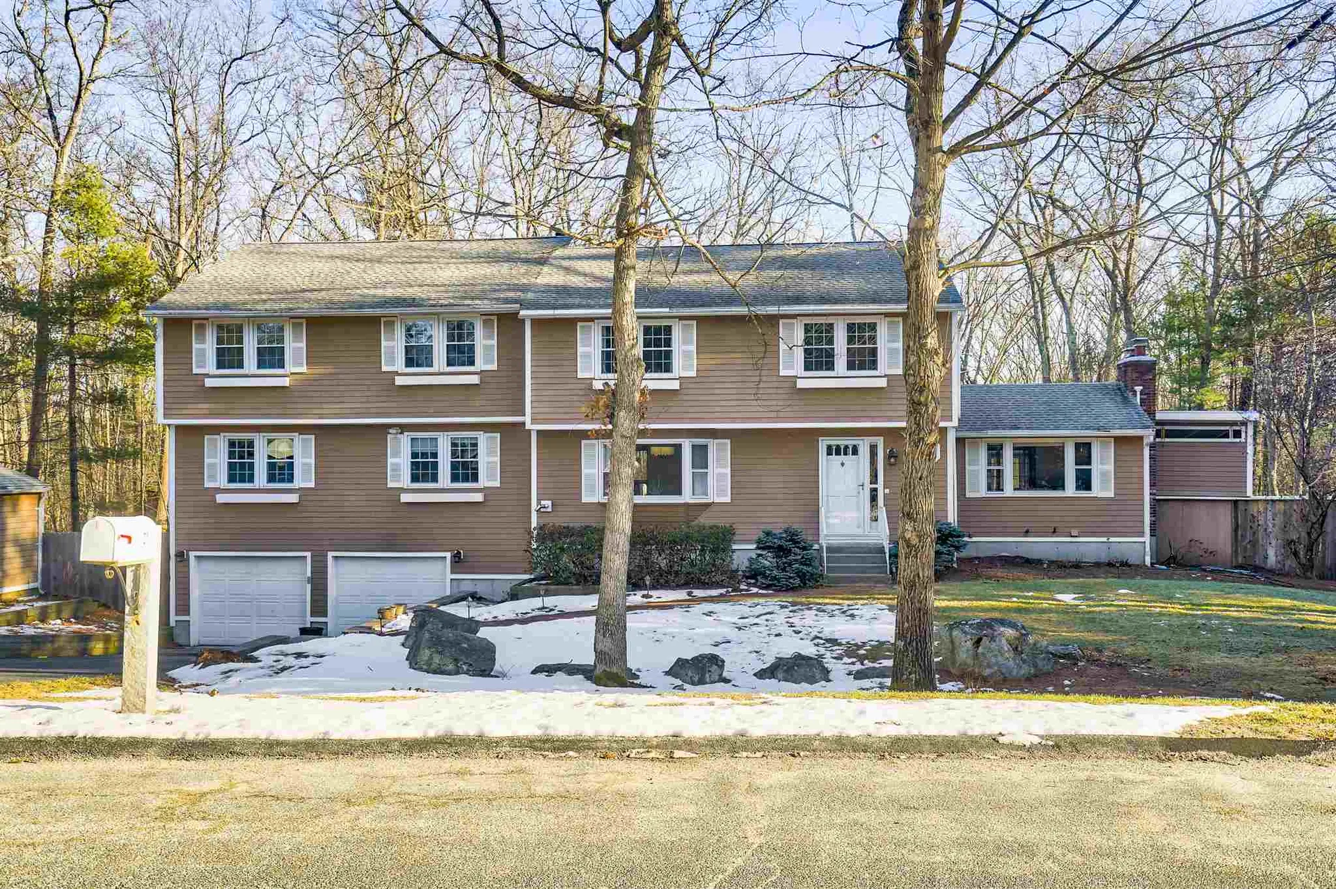 21 Richman Road Hudson NH 03051