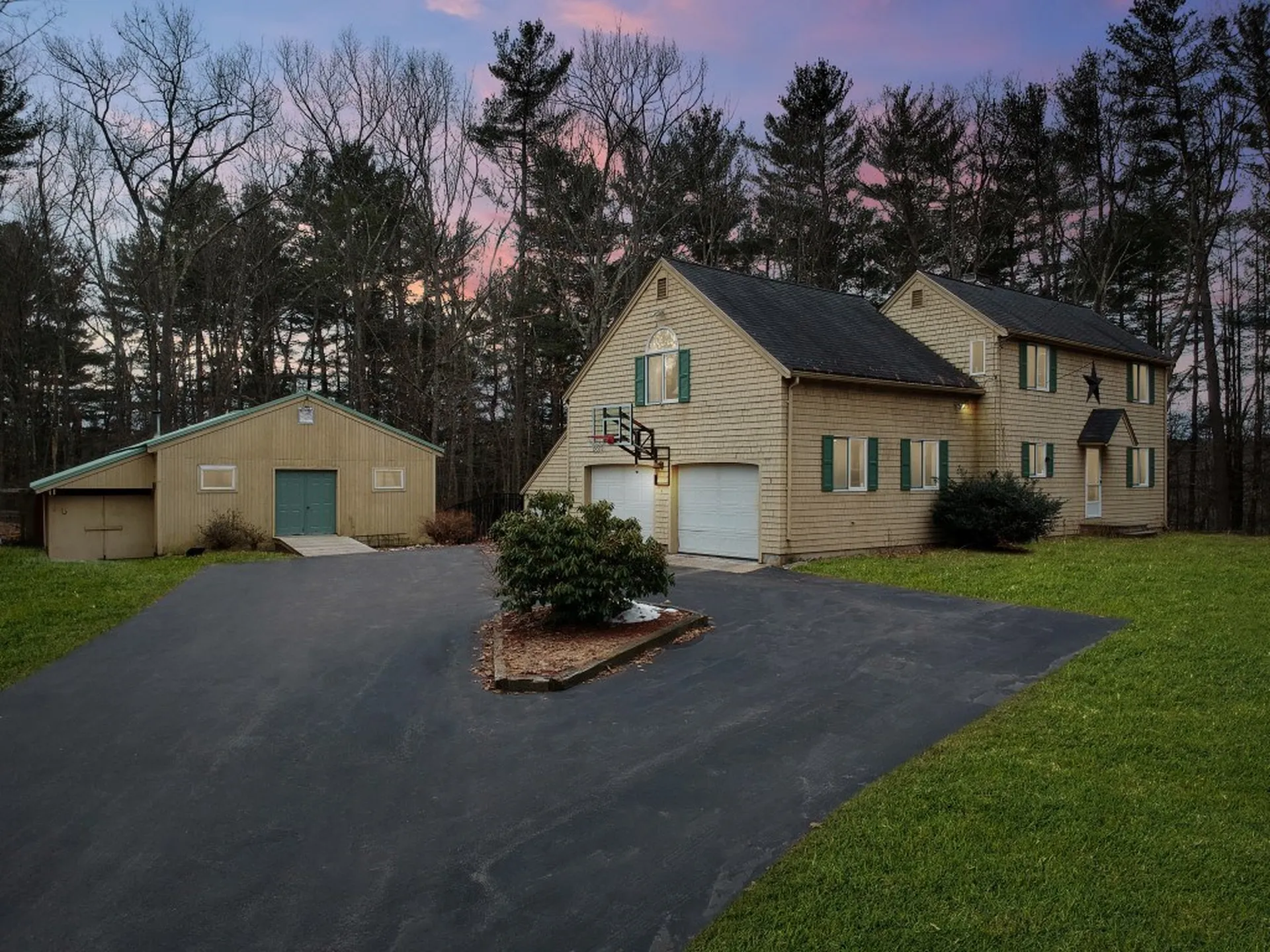 9 Hillside Road Kingston NH 03848