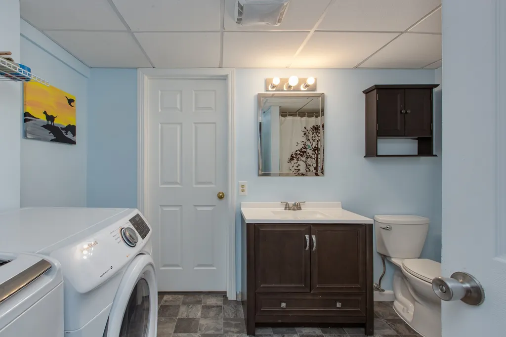 264 High Range Road Londonderry NH 03053