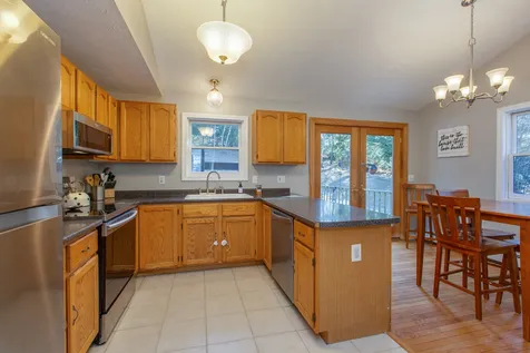 264 High Range Road Londonderry NH 03053