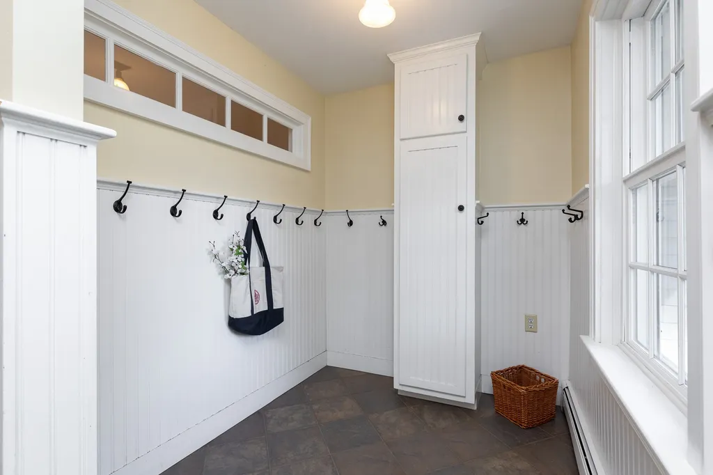 18 Smith Farm Road Stratham NH 03885