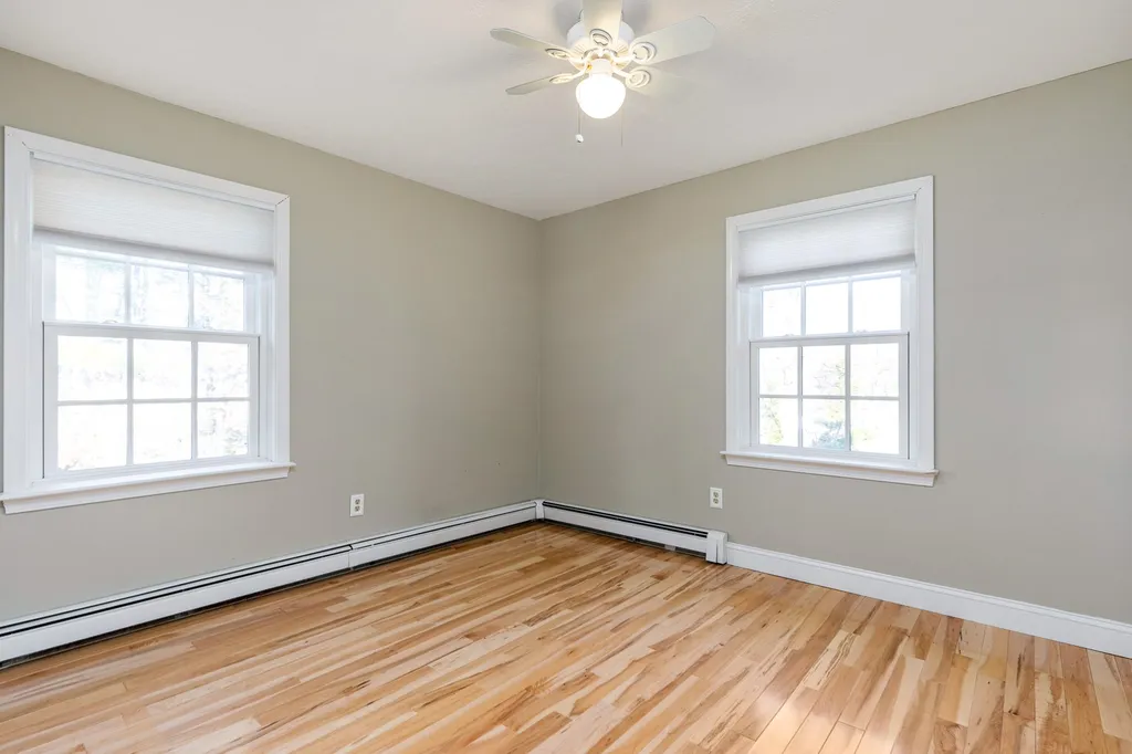 18 Smith Farm Road Stratham NH 03885