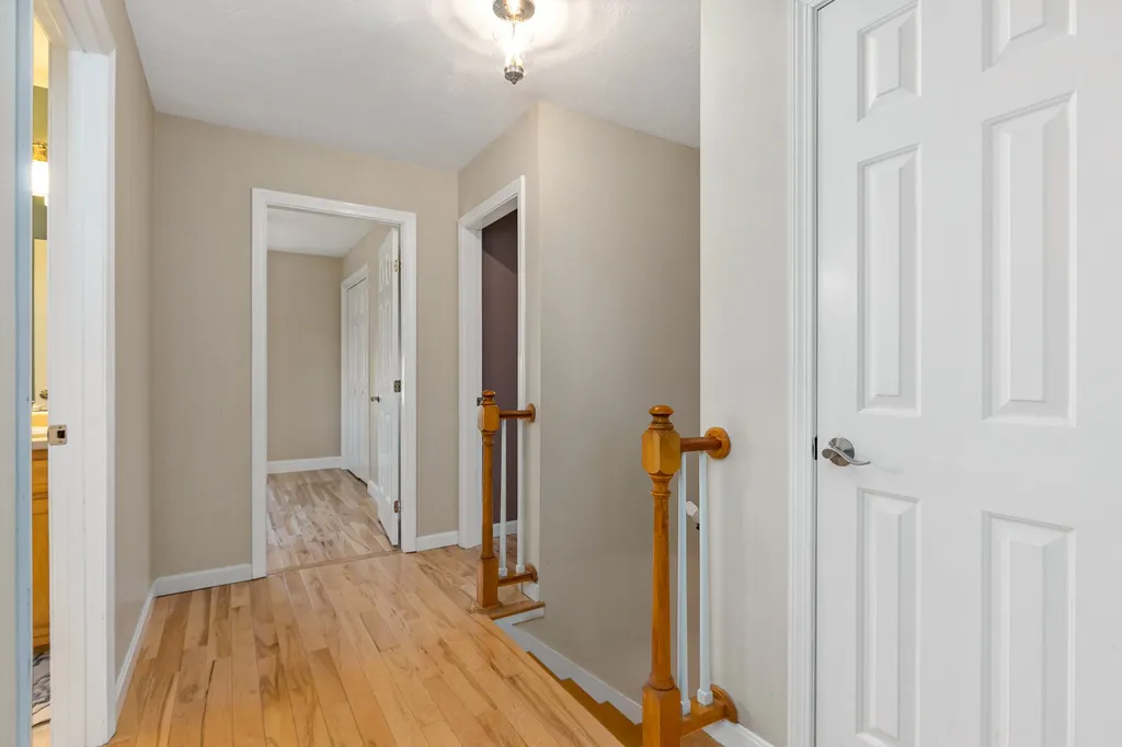18 Smith Farm Road Stratham NH 03885
