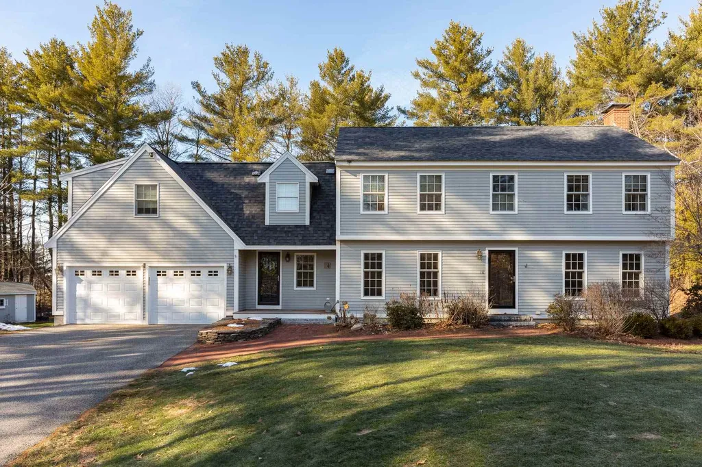 18 Smith Farm Road Stratham NH 03885